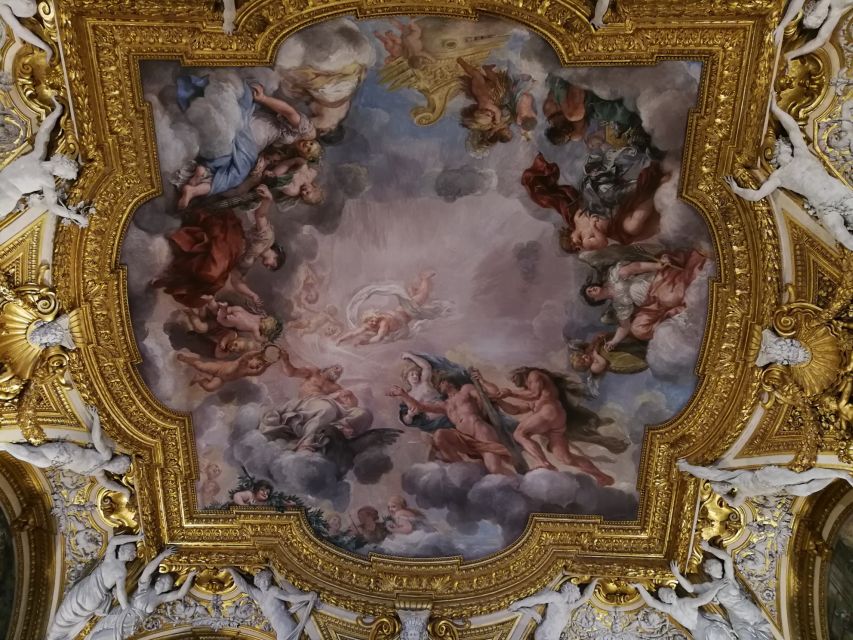 Florence: Pitti Palace and Palatina Gallery Ticket and Tour - Renaissance rooms, frescoes, stucco, and the Medici backdrop behind the art
