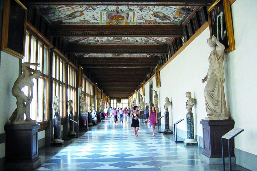 Florence: Private Uffizi Gallery Discovery Tour with Ticket - Door 3 meets the clock: entering Uffizi without the chaos