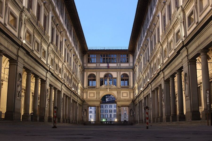 Florence: Private Uffizi Gallery Discovery Tour with Ticket - Headphones, private format, and the small things that make it smoother