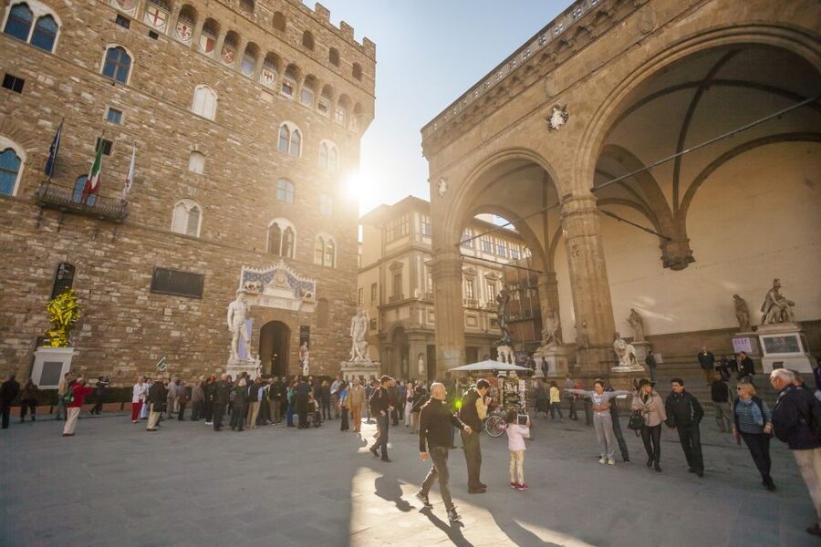 Florence: Private Walking Tour of Florence's Hidden Gems - Piazza della Repubblica and the Duomo complex, the finish that anchors everything