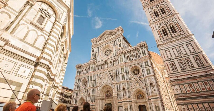 Florence: Private Walking Tour of Florence's Hidden Gems - Starting at the Bargello area and learning where the city pivots