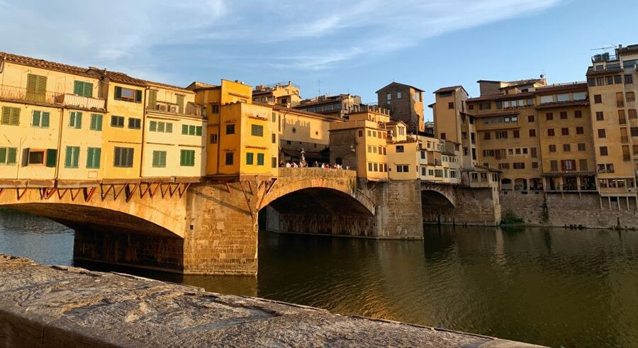 Florence: Renaissance and Medici Tales Guided Walking Tour - Ponte Vecchio: Finishing the Story with a Famous View