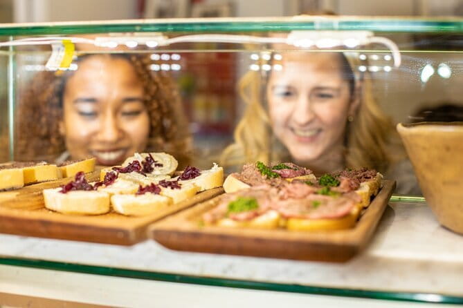 Florence’s Ultimate Food Tour: Full Tuscan Meal by Do Eat Better - Group Size, Restaurant Seating, and Comfort Reality Check
