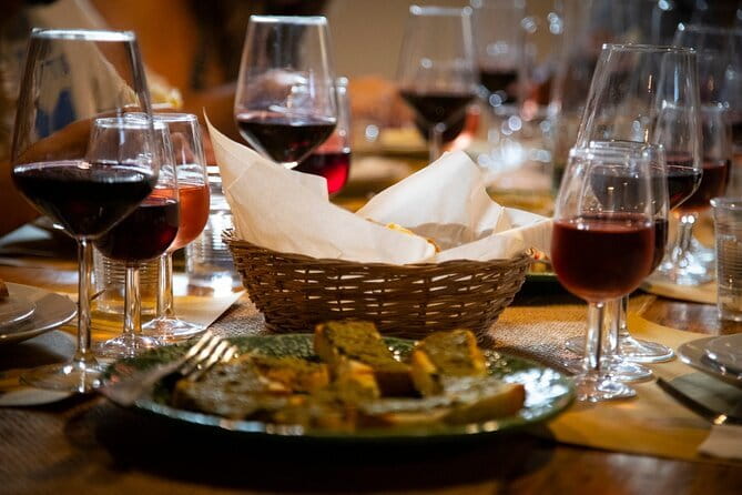 Florence: Siena & San Gimignano with Dinner in a Boutique Winery - Leaving Florence, Getting Into Real Tuscany