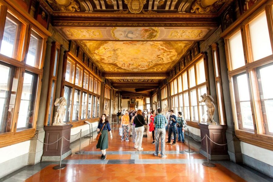 Florence: Skip-the-Line Uffizi Gallery Small Group Tour - The Renaissance masters route: Giotto, Leonardo, Michelangelo