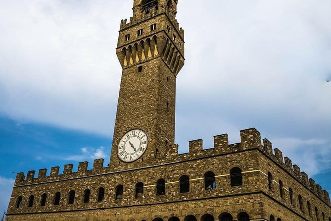 Florence Small Group Electric Bike City Tour - Piazza della Repubblica and Ponte Santa Trinita: the Arno viewpoint section