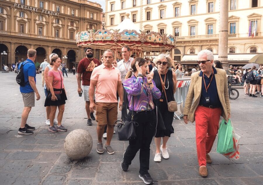 Florence: Small Group Guided Walking Tour - Piazza della Signoria: the Michelangelo David replica and the Medici-era story