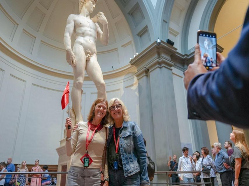 Florence: Statue of David Evening Tour - Evening Accademia timing: why nighttime changes David