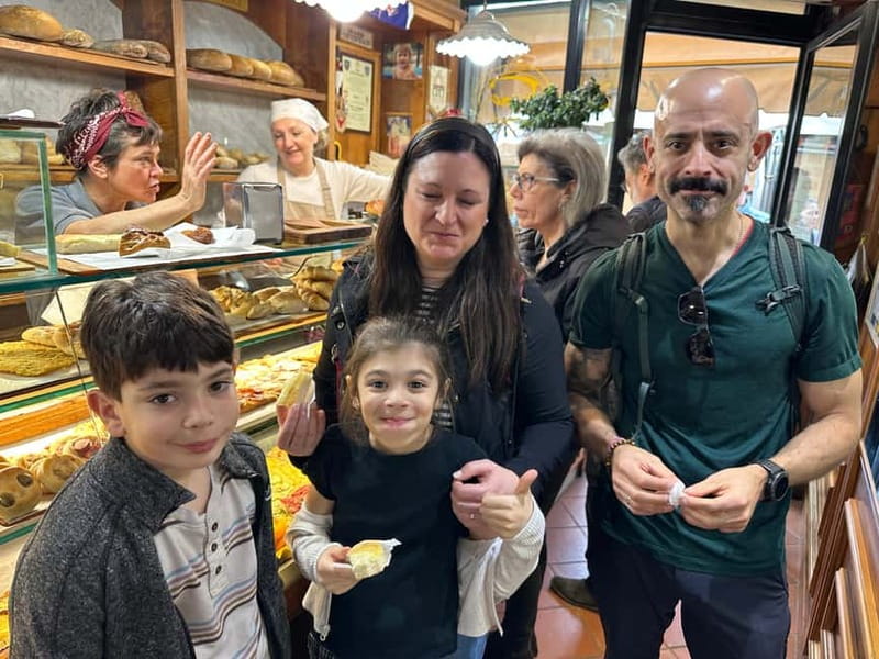 Florence: Street Food Tour with Wine & Local Guide - Wine tasting and pairing: what to expect from the pour