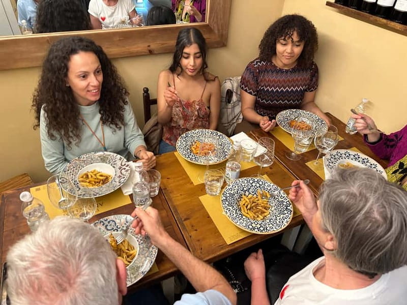 Florence: Street Food Tour with Wine & Local Guide - Pace, comfort, and how to get the most from 2.5 hours