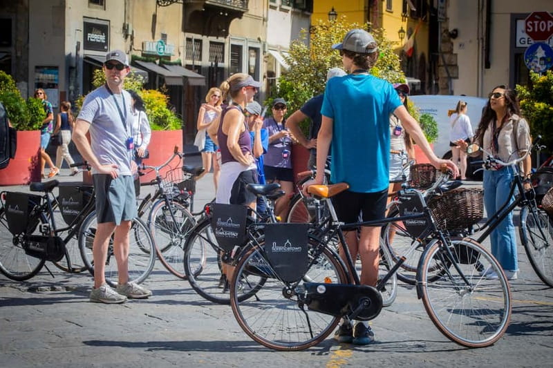 Florence: The Original City Bike Tour with a Guide - Piazza della Repubblica and Piazza Strozzi: The Fast Way to Learn Florence’s Layout