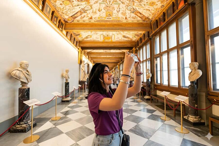 Florence: Timed Entry to Uffizi with Optional Audio Guide - Audio Guide Setup: Phone, Storage, and the Headphones Question