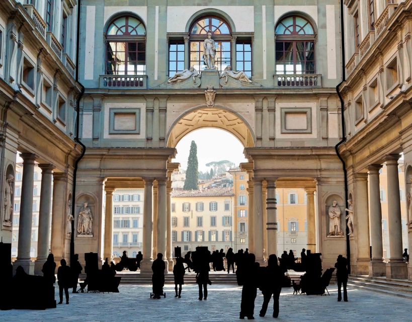 Florence: Uffizi & Accademia Priority Tickets with Audio App - Tuscan food tastings: included, but fit them into your route