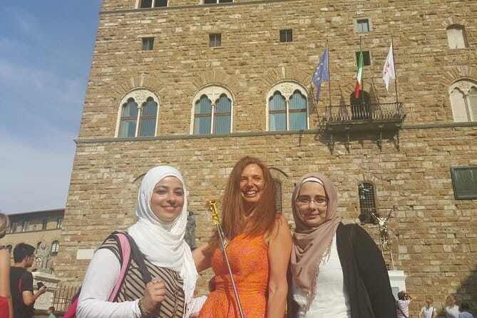 Florence Uffizi Gallery monolingual Small Group Tour - Price and value, ticket included for a short guided hit