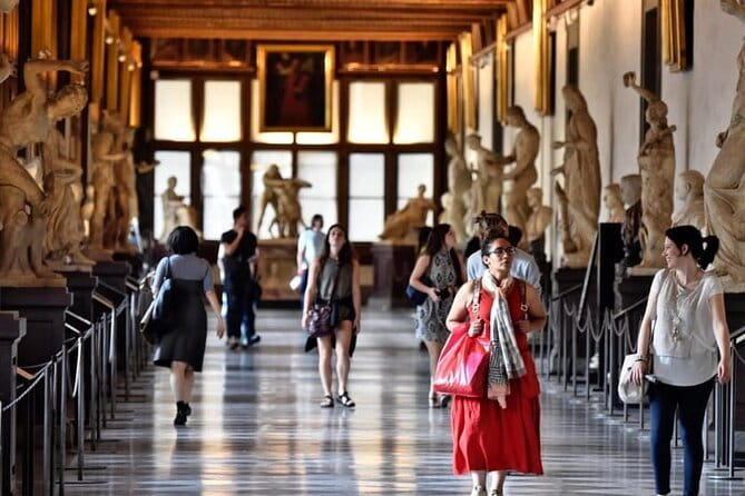 Florence Uffizi Gallery monolingual Small Group Tour - Meeting at Piazzale degli Uffizi and getting inside
