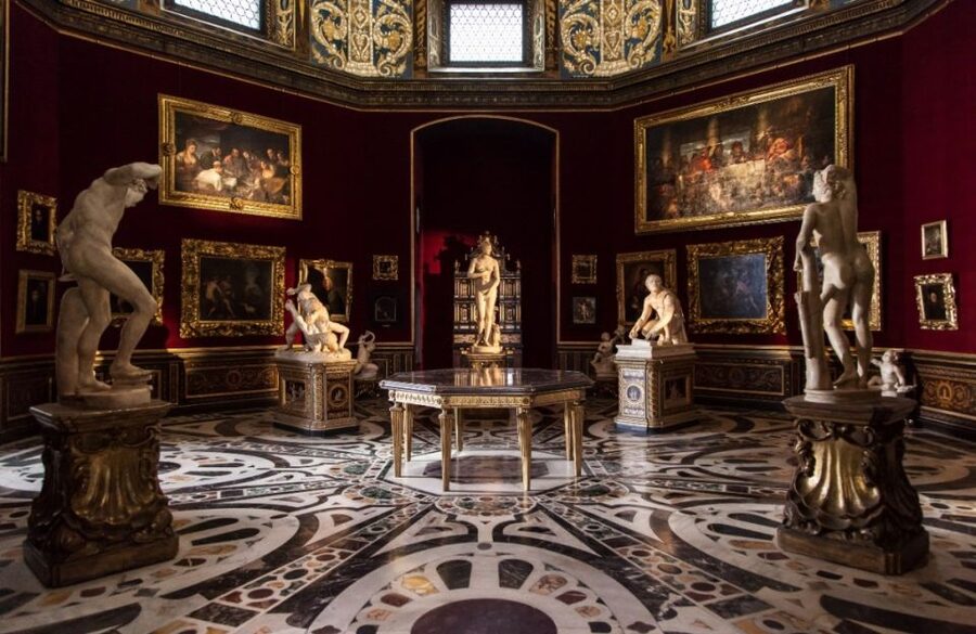 Florence: Uffizi Gallery Priority Entrance and Tour - Priority Entrance and Skipping the Worst of the Lines