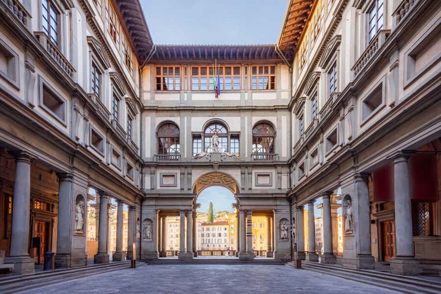 Florence: Uffizi Guided Tour with Skip-the-Line Entry Ticket - Practical details you should plan around