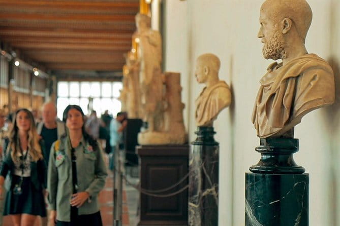 Florence: Uffizi Highlights, In-Depth Masterclass or Private Tour - Meeting at Piazzale degli Uffizi, plus the March 2026 update