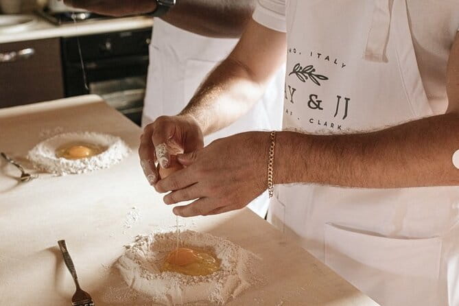 Francy's Pasta & Gnocchi on Top of Florence Hills - Hosts and group size: why up to 20 still feels personal