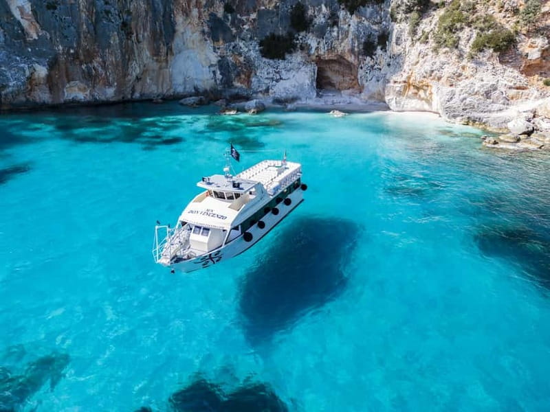 From Cala Gonone: Gulf of Orosei Cruise to Cala Goloritzè - Sailing to Cala Mariolu, where the “wow” factor ramps up