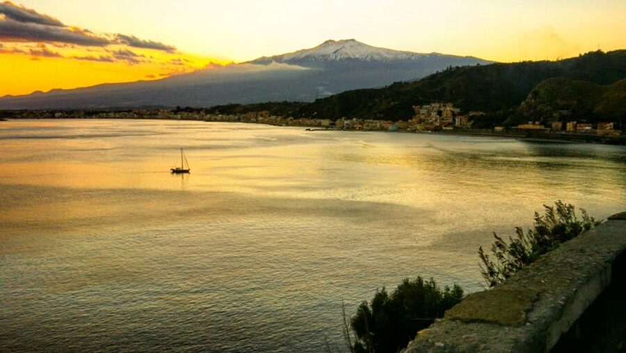 From Catania: Guided Tour of Mount Etna and Taormina - Catania pickup and the van ride uphill