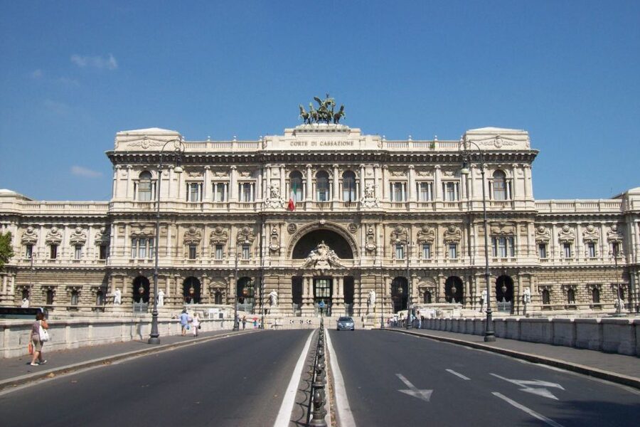 From Civitavecchia: Full-Day Panoramic Bus Tour of Rome - Piazza Venezia and the Trevi Fountain Coin Toss