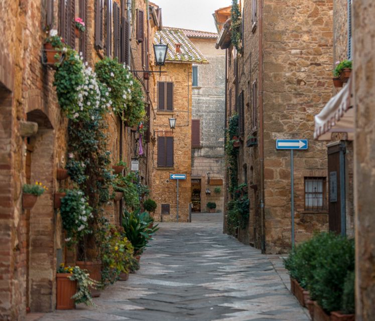 From Florence: Chianti Wine Tastings at Sunset Day Trip - What you eat with wine: antipasto, cheese with jam, and olive oil moments
