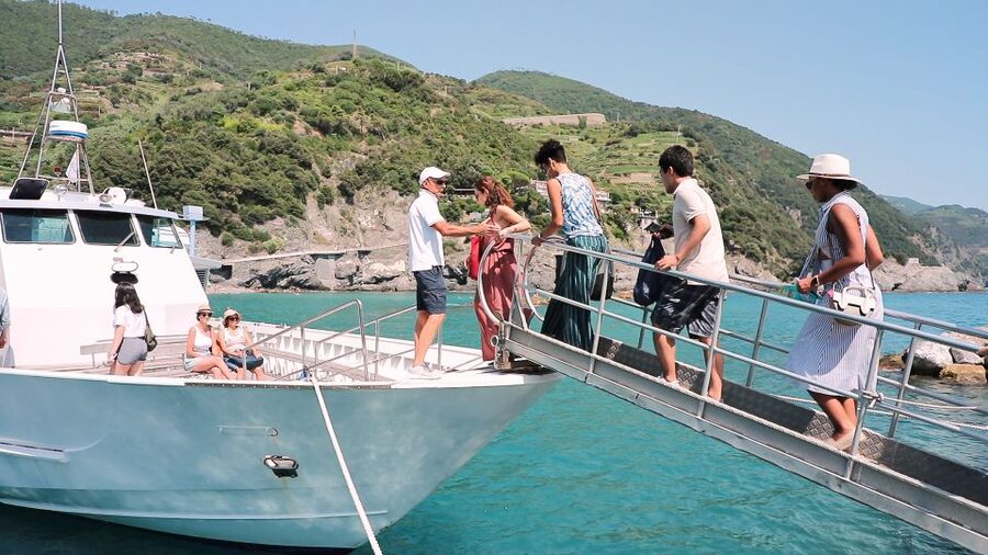 From Florence: Cinque Terre Day Trip with Optional Lunch - Getting to the start point in Florence, without losing time