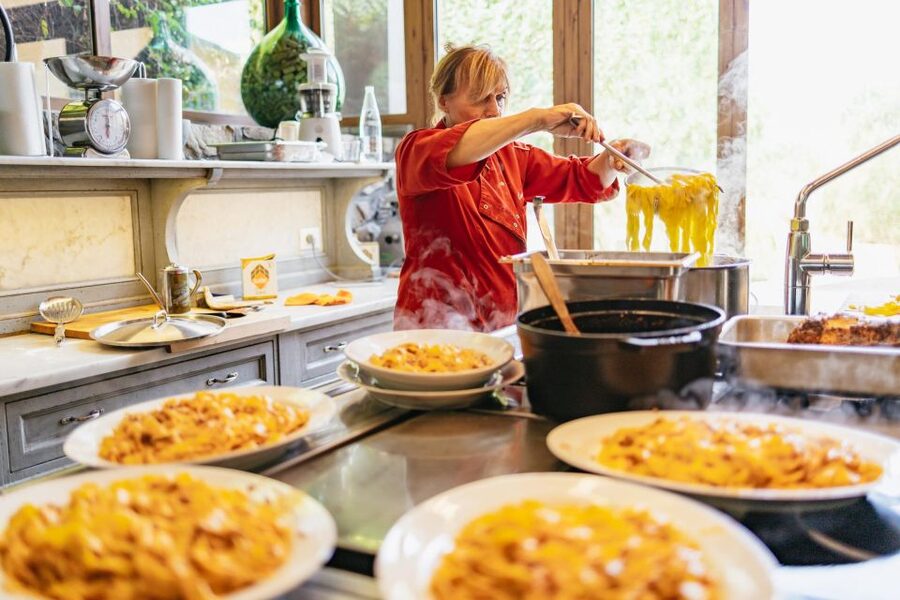 From Florence: Cooking Class & Lunch at Tuscan Farmhouse - Group size, pace, and how to get the most hands-on time