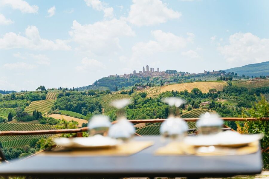 From Florence: Siena, San Gimignano, Pisa & Lunch at Winery - San Gimignano: towers, squares, and free wandering time