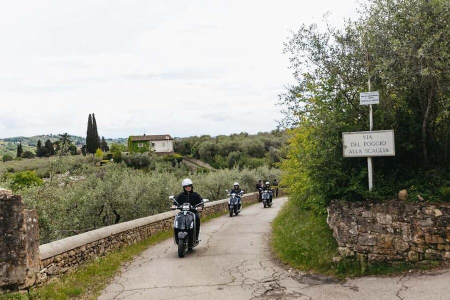 From Florence: Tuscan Countryside Vespa Tour with Tastings - Key things that make this Vespa tour worth your time