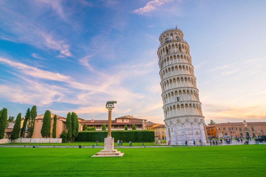 From Florence: Tuscany Highlights Full-Day Tour - Pisa free time: the Cathedral complex and the Leaning Tower viewing strategy