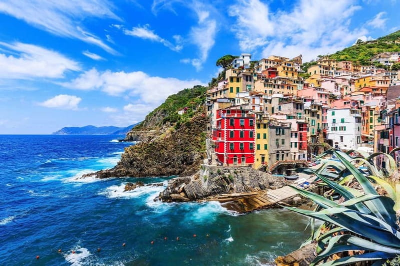 From La Spezia: Cinque Terre Small Group Tour with Limoncino - Why this train-based Cinque Terre day trip works from La Spezia