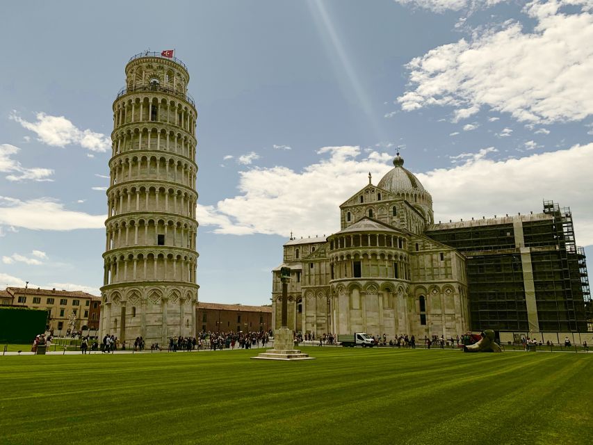 From La Spezia: Round-Trip to Pisa Cruise Shore Excursion - Ice cream tasting and the small extras that make it nicer