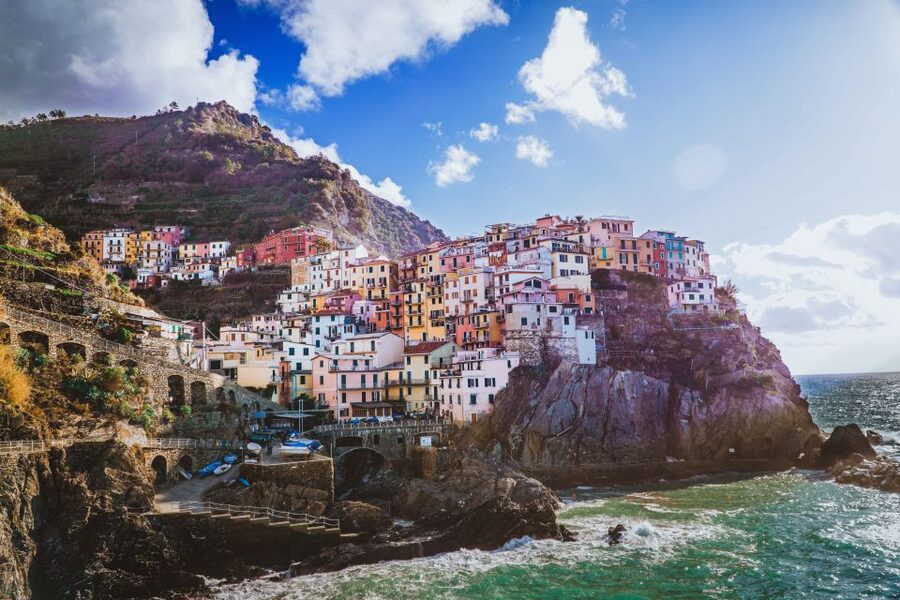 From La Spezia: Shore Excursion to Cinque Terre by Train - Manarola: perched on rock, best for short walks and big views