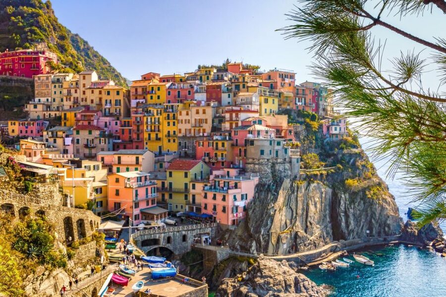 From La Spezia: Shore Excursion to Cinque Terre by Train - Meeting up at Cruise Terminal vs La Spezia Centrale