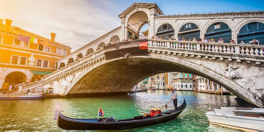 From Lake Garda: Full-Day Guided Group Tour of Venice - Lake Garda to Venice: why this routing makes sense