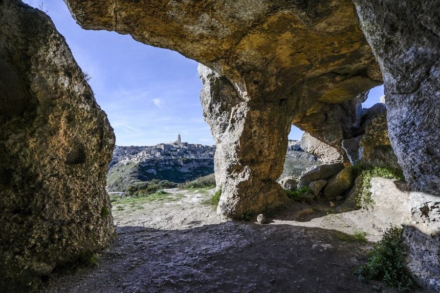 From Matera: Murgia Park Rocky Churches Tour - Rocky Crypt of San Falcione: Carved Space, Quiet Detail