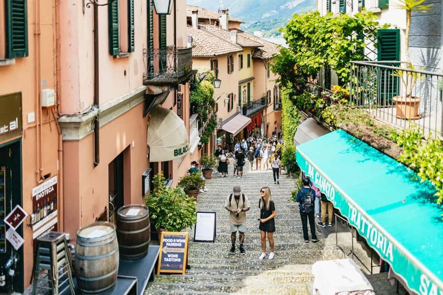 From Milan: Lake Como Cruise with Visits to Como & Bellagio - Practical tips: photos, crowds, and your route paperwork
