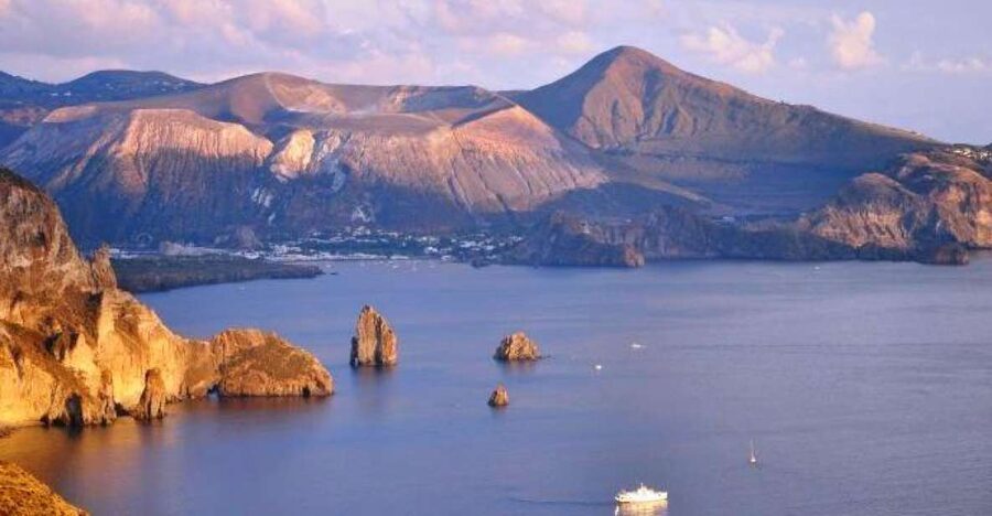 From Milazzo: Lipari and Vulcano Day Trip - Milazzo port logistics, so you do not miss the 9:15 departure