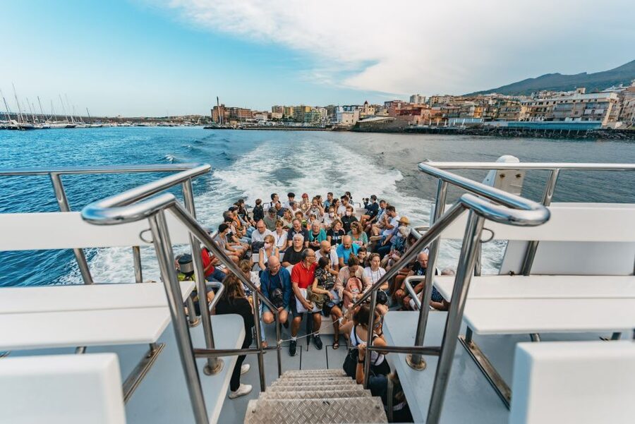 From Naples: Gulf of Naples & Capri Sightseeing Boat Tour - Quick hits