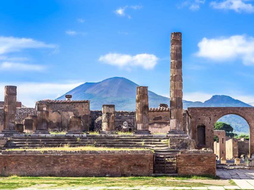From Naples: Mount Vesuvius and Pompeii Ruins Combo Day Trip - Transportation and On-the-Ground Logistics: What Feels Smooth, What Can Feel Chaotic