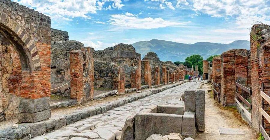 From Naples: Pompeii & Amalfi Coast Full-Day Trip - Price and Real Value, Plus the Extra Ticket Cost