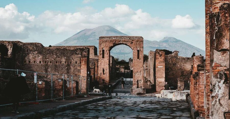 From Naples: Pompeii and Herculaneum Tour with Lunch - Should you book this Pompeii plus Herculaneum day trip?