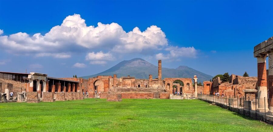 From Naples: Pompeii, Herculaneum, & Vesuvius Full-Day Tour - A One-Day Plan to Hit Pompeii, Herculaneum, and Vesuvius
