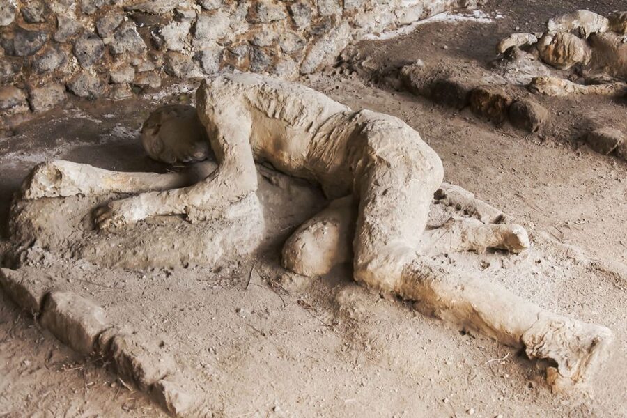 From Naples: Pompeii Skip-the-Line Entry Ticket and Tour - Skip-the-Line Entry and Live Guidance: What You Actually Need at Pompeii