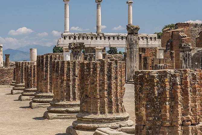 From Naples: Skip the Line Pompeii Guided Tour – Small Group - Who this tour suits best in Naples