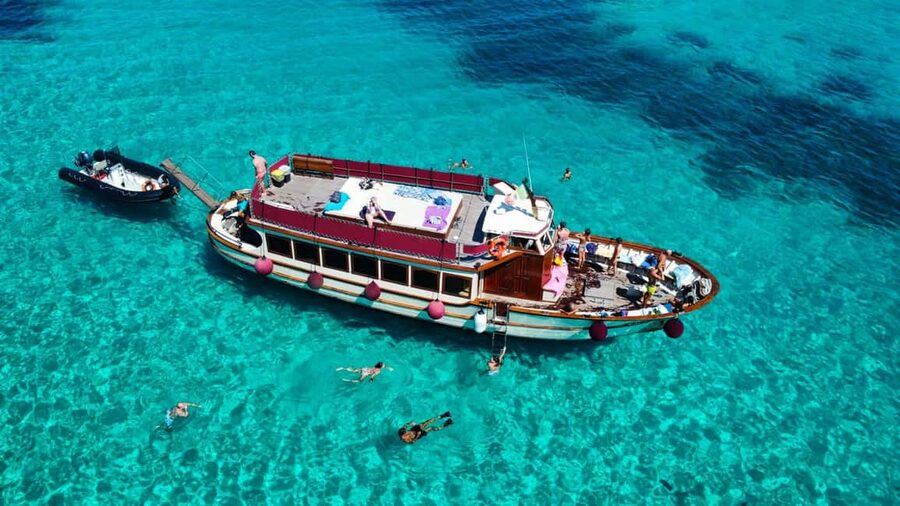 From Palau/La Maddal: Boat Tour of La Maddalena Archipelago - Key highlights to look for