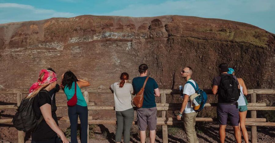 From Pompeii: Mount Vesuvius Guided Tour with Transfer - At the crater: peering in, then soaking up the Bay of Naples