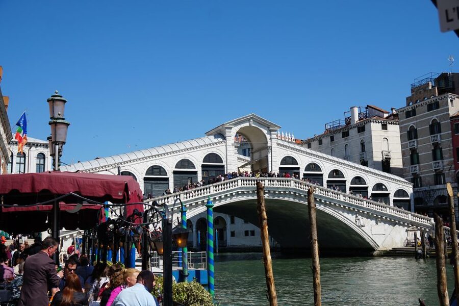 From Punta Sabbioni: Venice, Murano & Burano Guided Tour - Burano after Murano: lace, colorful houses, and 75 minutes of pure walking time